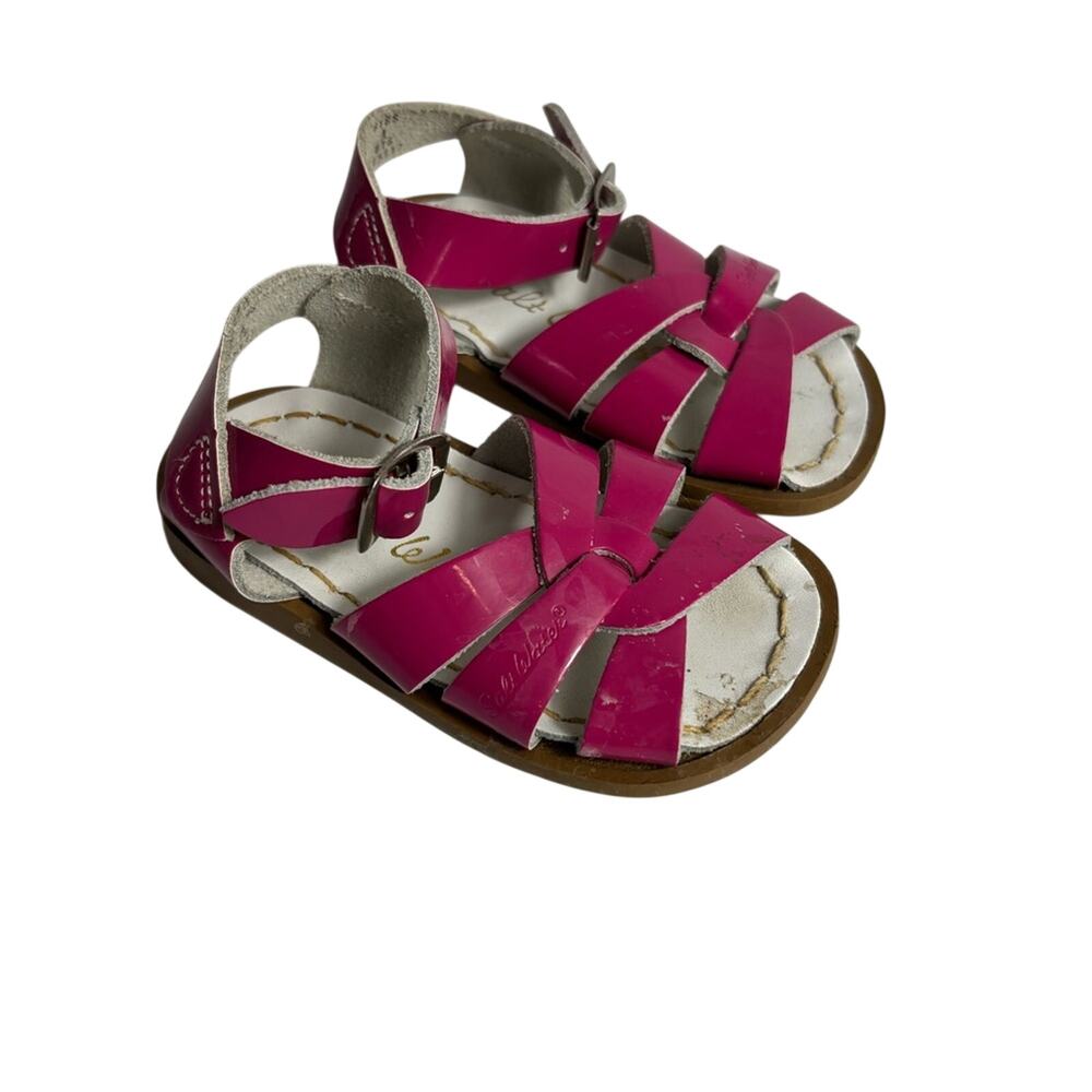 Salt Water Sandals Original Style in Shiny Fuchsia Child Size 4